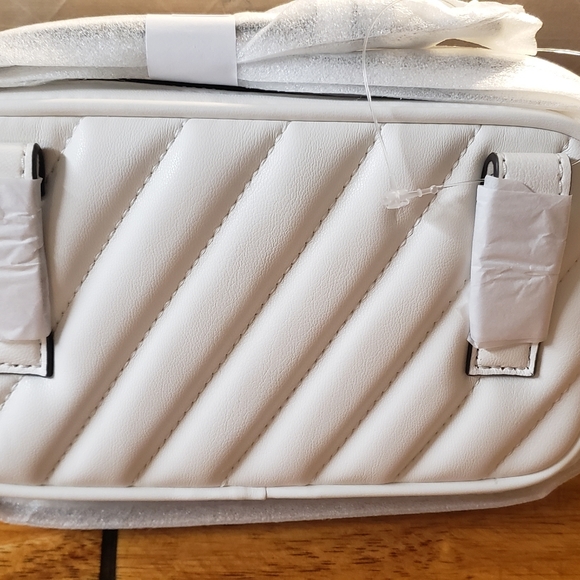 Michael kors  Rose Quilted Convertible Bag - Picture 6 of 6